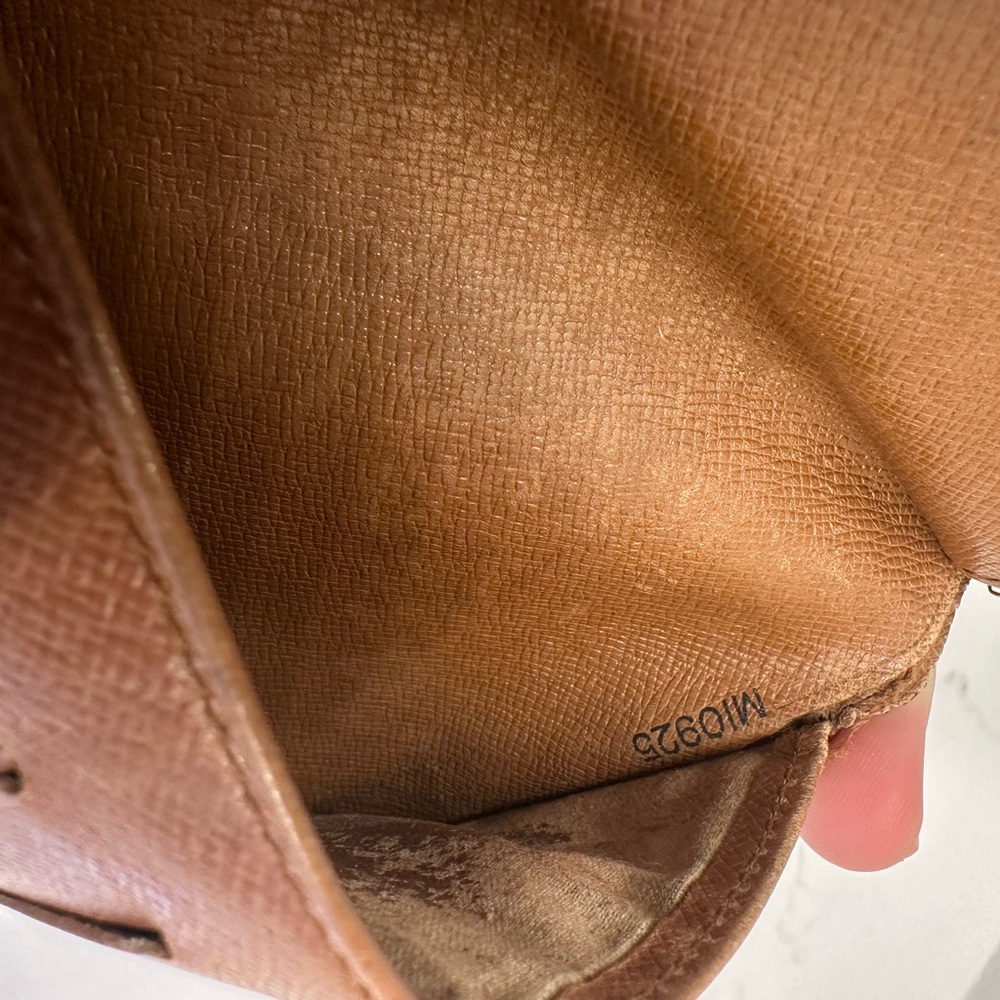 Louis Vuitton Brown and Gold Monogram Clutch - Picture 14 of 14